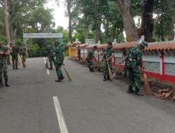 Bersihkan Tempat Ibadah, Warnai Kegiatan HUT ke 13 Korem 045/Garuda Jaya